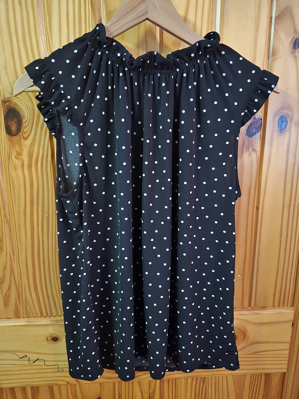 Womens M Adrianna Papell Black Polka Dot Ruffle Sleeve Blouse